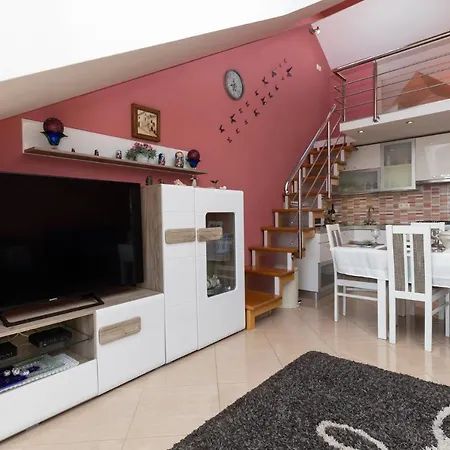 Apartment Monika